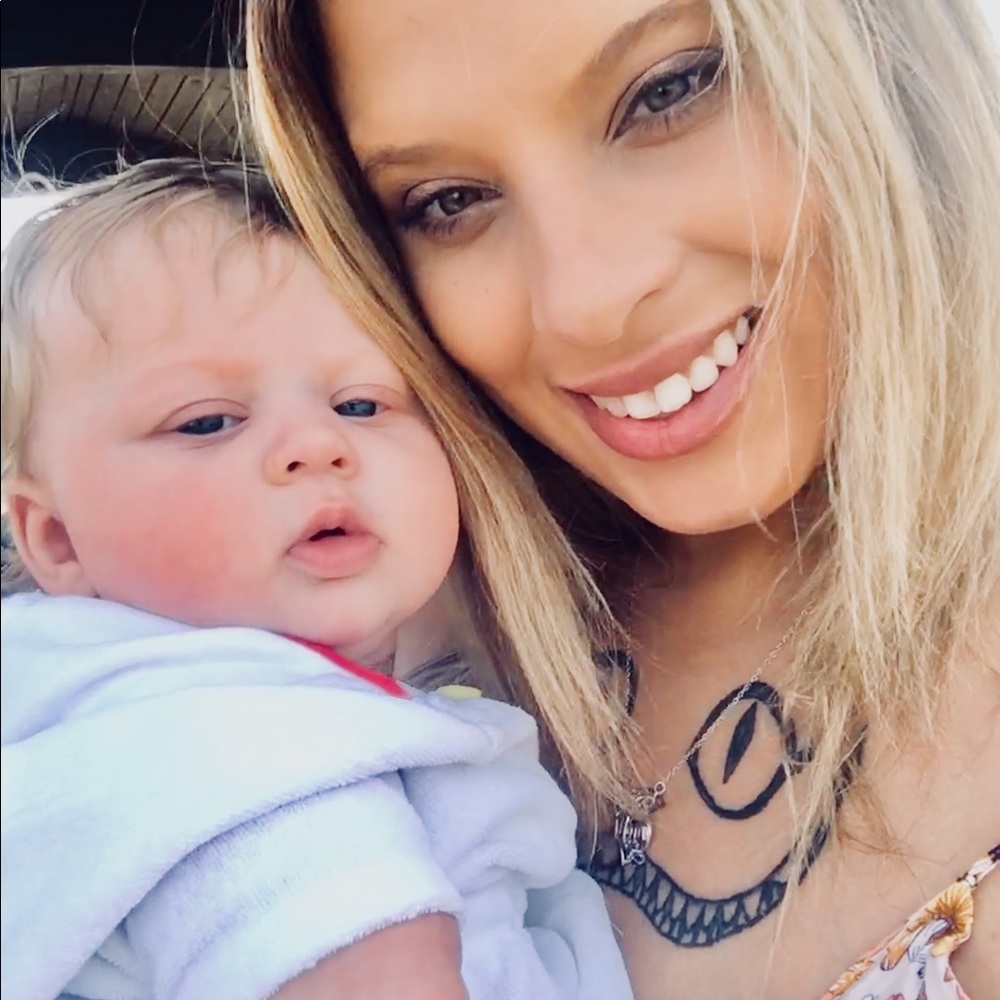 Meet your Posher, Sade